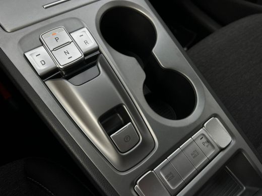 Hyundai Kona EV Comfort 64 kWh NL-AUTO | 100% SOH ActivLease financial lease