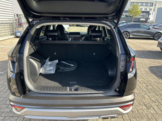 Hyundai Tucson 1.6 T-GDI PHEV Premium | Stoelverwarming/verkoeling | Stuurverwarming | Lederen bekleding | 2e zi... ActivLease financial lease