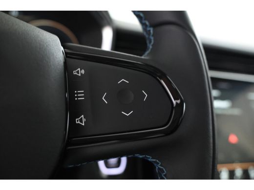Lynk & Co 01 1.5 360 Camera, Panorama dak, Apple carplay ActivLease financial lease