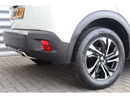 Peugeot 2008 1.2 PURETECH 130PK ALLURE PACK AUTOMAAT / NAVI / LEDER / CLIMA / LED / PDC / 17" LMV / CAMERA / K... ActivLease financial lease