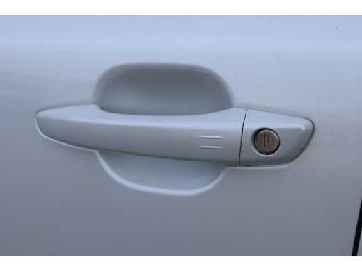 Peugeot 2008 1.2 PURETECH 130PK ALLURE PACK AUTOMAAT / NAVI / LEDER / CLIMA / LED / PDC / 17" LMV / CAMERA / K... ActivLease financial lease