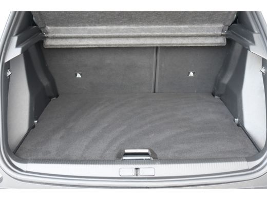 Peugeot 2008 1.2 PURETECH 130PK ALLURE PACK AUTOMAAT / NAVI / LEDER / CLIMA / LED / PDC / 17" LMV / CAMERA / K... ActivLease financial lease