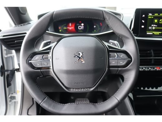 Peugeot 2008 1.2 PURETECH 130PK ALLURE PACK AUTOMAAT / NAVI / LEDER / CLIMA / LED / PDC / 17" LMV / CAMERA / K... ActivLease financial lease