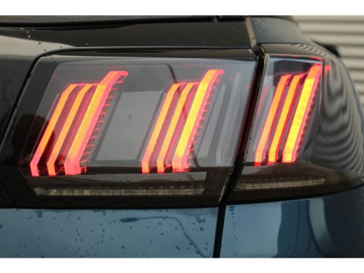 Peugeot 3008 1.6 HYbrid 225 Allure | Keyless | Navi | Camera | Carplay | DAB | Cruise | LED | Keyless | Navi |... ActivLease financial lease