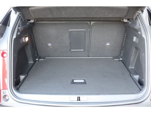 Peugeot 3008 1.6 PURETECH 180PK GT PACK AUTOMAAT / NAVI / LEDER / CLIMA / AGR / PDC / 19" LMV / CAMERA / 1500K... ActivLease financial lease