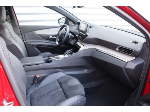 Peugeot 3008 1.6 PURETECH 180PK GT PACK AUTOMAAT / NAVI / LEDER / CLIMA / AGR / PDC / 19" LMV / CAMERA / 1500K... ActivLease financial lease