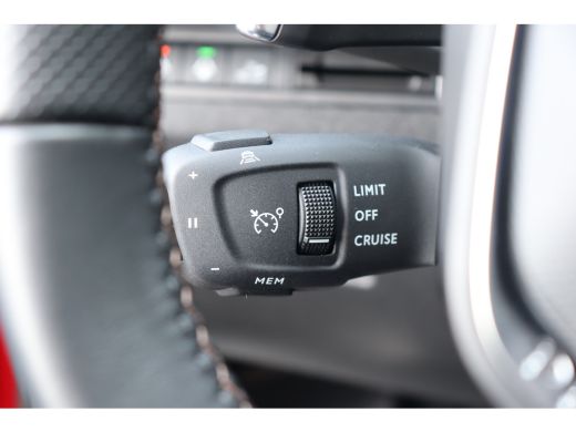 Peugeot 3008 1.6 PURETECH 180PK GT PACK AUTOMAAT / NAVI / LEDER / CLIMA / AGR / PDC / 19" LMV / CAMERA / 1500K... ActivLease financial lease