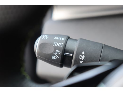 Peugeot 308 SW 1.2 PURETECH 130PK GT PACK AUTOMAAT / NAVI / LEDER / CLIMA / PDC / 18" LMV / CAMERA / KEYLESS ... ActivLease financial lease