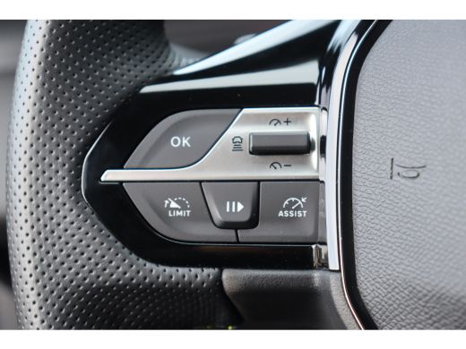 Peugeot 308 SW 1.2 PURETECH 130PK GT PACK AUTOMAAT / NAVI / LEDER / CLIMA / PDC / 18" LMV / CAMERA / KEYLESS ... ActivLease financial lease