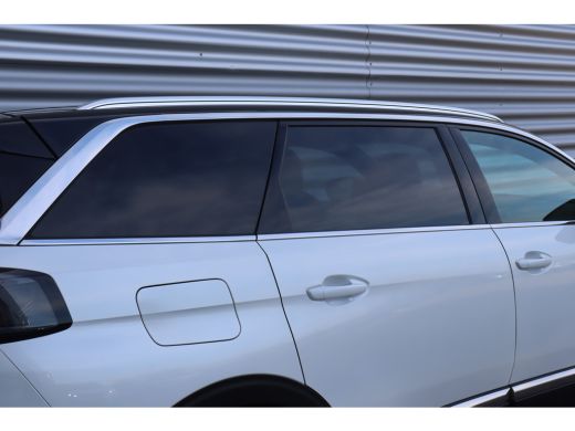 Peugeot 5008 1.2 PURETECH 130PK 7-ZITS GT AUTOMAAT / NAVI / LEDER / CLIMA / PDC / 18" LMV / CAMERA / KEYLESS /... ActivLease financial lease