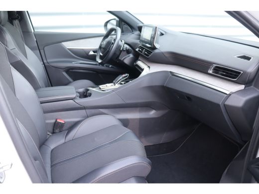Peugeot 5008 1.2 PURETECH 130PK 7-ZITS GT AUTOMAAT / NAVI / LEDER / CLIMA / PDC / 18" LMV / CAMERA / KEYLESS /... ActivLease financial lease