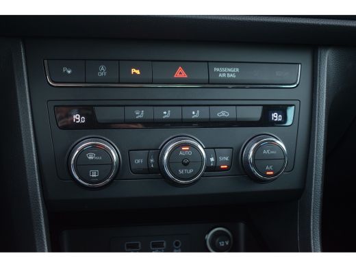 Seat Ateca 1.0 EcoTSI Style Business Intense | Trekhaak | Apple CarPlay | Camera | Climate ActivLease financial lease