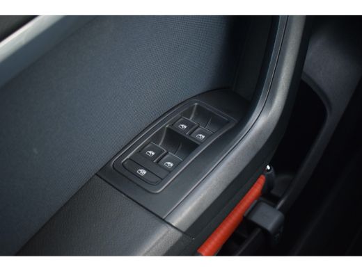 Seat Ateca 1.0 EcoTSI Style Business Intense | Trekhaak | Apple CarPlay | Camera | Climate ActivLease financial lease