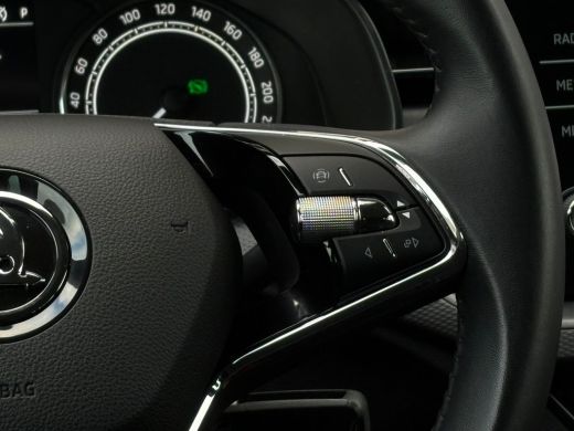 Skoda Scala 1.0 TSI 110 pk Ambition 7-DSG | Apple carplay | Getint glas | Cruise control | ActivLease financial lease