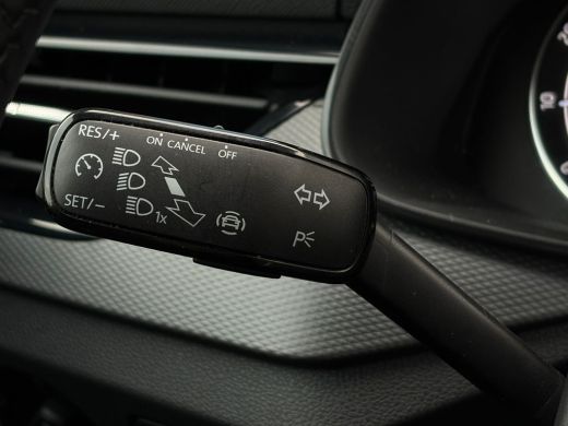 Skoda Scala 1.0 TSI 110 pk Ambition 7-DSG | Apple carplay | Getint glas | Cruise control | ActivLease financial lease