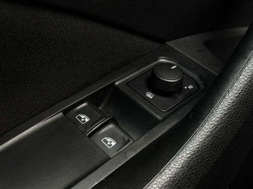 Skoda Scala 1.0 TSI 110 pk Ambition 7-DSG | Apple carplay | Getint glas | Cruise control | ActivLease financial lease