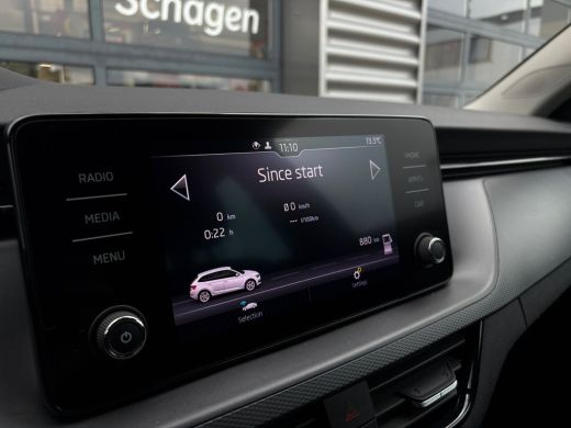 Skoda Scala 1.0 TSI 110 pk Ambition 7-DSG | Apple carplay | Getint glas | Cruise control | ActivLease financial lease