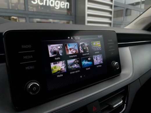 Skoda Scala 1.0 TSI 110 pk Ambition 7-DSG | Apple carplay | Getint glas | Cruise control | ActivLease financial lease