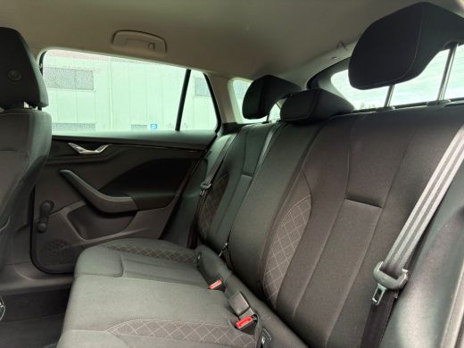 Skoda Scala 1.0 TSI 110 pk Ambition 7-DSG | Apple carplay | Getint glas | Cruise control | ActivLease financial lease