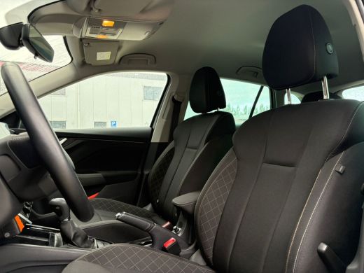 Skoda Scala 1.0 TSI 110 pk Ambition 7-DSG | Apple carplay | Getint glas | Cruise control | ActivLease financial lease