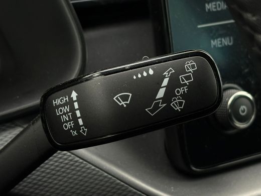 Skoda Scala 1.0 TSI 110 pk Ambition 7-DSG | Apple carplay | Getint glas | Cruise control | ActivLease financial lease