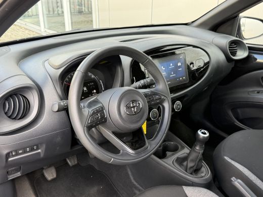 Toyota Aygo 1.0 VVT-i MT Play **ADAPTIEF CRUISECONTROL/ AIRCO/ DAB/ GARANTIE** ActivLease financial lease