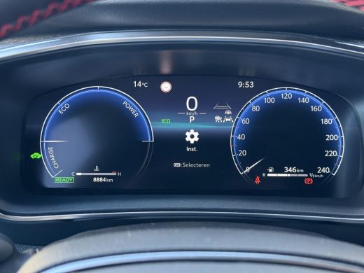 Toyota Corolla Touring Sports Hybrid 140 GR Sport **STOEL EN STUURWIELVERWARMING/ DODEHOEK DETECTIE/ PARKEERSENSOREN/ GARANTIE** ActivLease financial lease