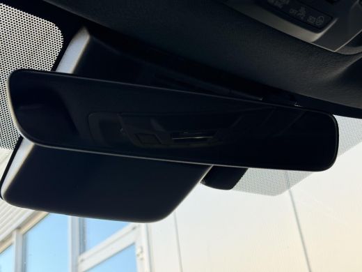 Toyota Corolla Touring Sports Hybrid 140 GR Sport **STOEL EN STUURWIELVERWARMING/ DODEHOEK DETECTIE/ PARKEERSENSOREN/ GARANTIE** ActivLease financial lease