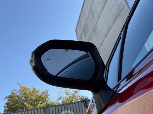 Toyota Corolla Touring Sports Hybrid 140 GR Sport **STOEL EN STUURWIELVERWARMING/ DODEHOEK DETECTIE/ PARKEERSENSOREN/ GARANTIE** ActivLease financial lease