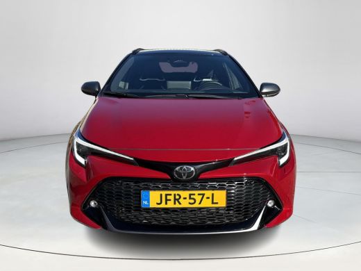 Toyota Corolla Touring Sports Hybrid 140 GR Sport **STOEL EN STUURWIELVERWARMING/ DODEHOEK DETECTIE/ PARKEERSENSOREN/ GARANTIE** ActivLease financial lease