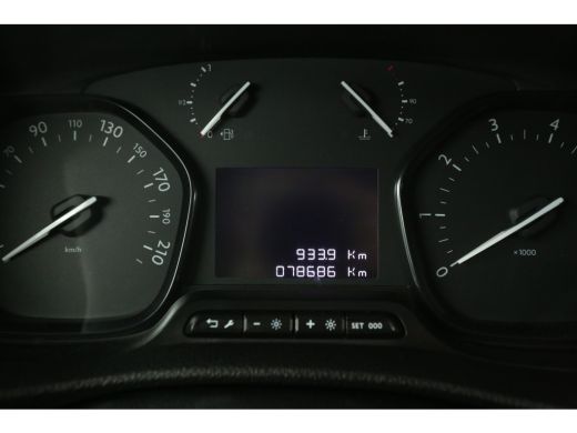 Toyota ProAce 2.0 D-4D L3H1 | DC | Airco | Camera | Carplay | Trekh. | Cruise | Parkeersens. ActivLease financial lease