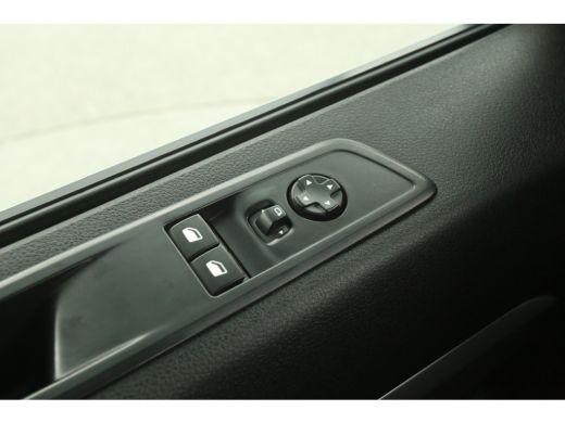Toyota ProAce 2.0 D-4D L3H1 | DC | Airco | Camera | Carplay | Trekh. | Cruise | Parkeersens. ActivLease financial lease