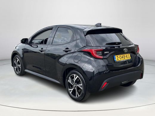 Toyota Yaris 1.5 Hybrid 115 First Edition ActivLease financial lease