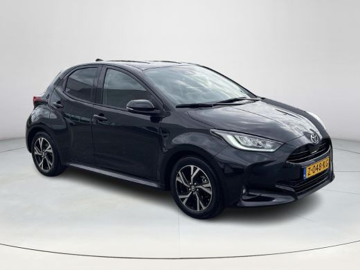 Toyota Yaris 1.5 Hybrid 115 First Edition ActivLease financial lease