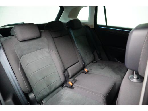 Volkswagen Tiguan 1.4 TSI 245PK eHybrid Elegance | Achteruitrijcamera | Trekhaak elektrisch uitklapbaar | Voorstoel... ActivLease financial lease