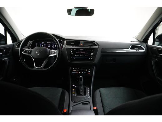 Volkswagen Tiguan 1.4 TSI 245PK eHybrid Elegance | Achteruitrijcamera | Trekhaak elektrisch uitklapbaar | Voorstoel... ActivLease financial lease