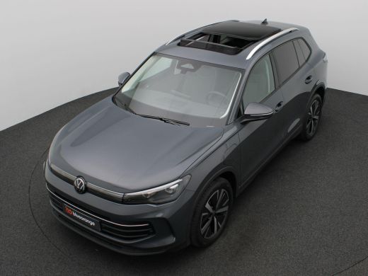 Volkswagen Tiguan 1.5 eHybrid Life Edition 204PK DSG Pano-Schuifdak, Trekhaak, 19" LM Velgen, Adaptieve Cruise Cont... ActivLease financial lease