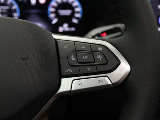 Volkswagen Tiguan 1.5 eHybrid Life Edition 204PK DSG Pano-Schuifdak, Trekhaak, 19" LM Velgen, Adaptieve Cruise Cont... ActivLease financial lease