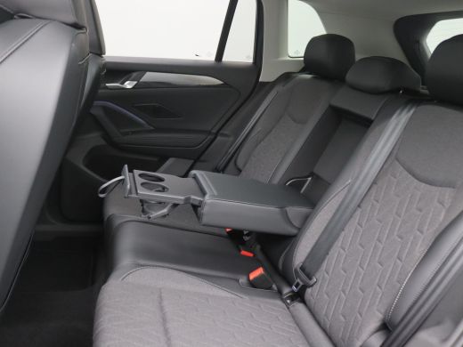 Volkswagen Tiguan 1.5 eHybrid Life Edition 204PK DSG Pano-Schuifdak, Trekhaak, 19" LM Velgen, Adaptieve Cruise Cont... ActivLease financial lease