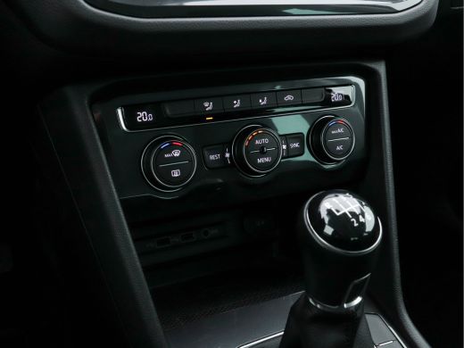 Volkswagen Tiguan 1.5 TSI Comfortline-Business (INCL-BTW) *NAVI-FULLMAP | MICROFIBRE | DAB | ECC | PDC | CRUISE | P... ActivLease financial lease