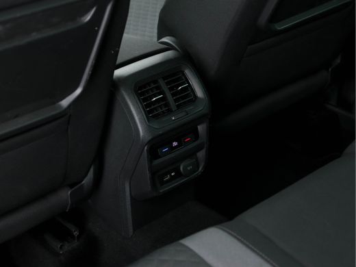 Volkswagen Tiguan 1.5 TSI Comfortline-Business (INCL-BTW) *NAVI-FULLMAP | MICROFIBRE | DAB | ECC | PDC | CRUISE | P... ActivLease financial lease