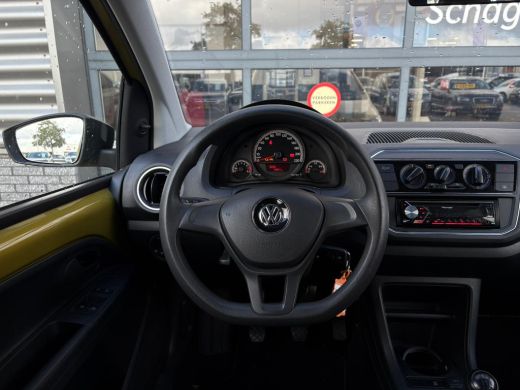 Volkswagen up! 1.0 BMT 60 pk take | Airco | Bluetooth | Dab | ActivLease financial lease