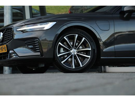 Volvo  V60 2.0 T6 Plug-in hybrid AWD Plus Dark | Harman Kardon | Sportstoelen | 360° Camera | Trekhaak | Ele... ActivLease financial lease