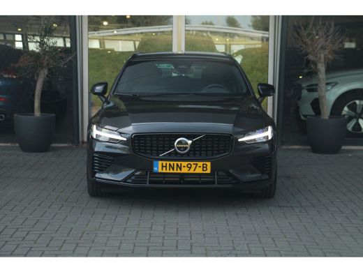 Volvo  V60 2.0 T6 Plug-in hybrid AWD Plus Dark | Harman Kardon | Sportstoelen | 360° Camera | Trekhaak | Ele... ActivLease financial lease