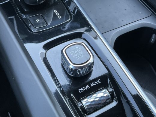 Volvo  XC60 2.0 Recharge T6 AWD R-Design HUD HK Pano.dak BLIS Vol opties Inscription PHEV Plug-in ActivLease financial lease