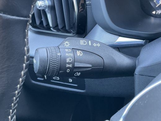 Volvo  XC60 2.0 Recharge T6 AWD R-Design HUD HK Pano.dak BLIS Vol opties Inscription PHEV Plug-in ActivLease financial lease