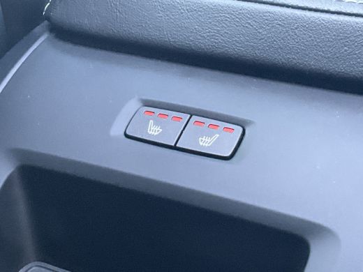 Volvo  XC60 2.0 Recharge T6 AWD R-Design HUD HK Pano.dak BLIS Vol opties Inscription PHEV Plug-in ActivLease financial lease