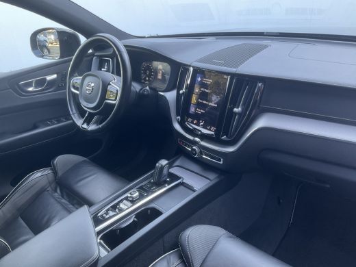 Volvo  XC60 2.0 Recharge T6 AWD R-Design HUD HK Pano.dak BLIS Vol opties Inscription PHEV Plug-in ActivLease financial lease