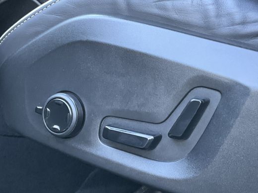 Volvo  XC60 2.0 Recharge T6 AWD R-Design HUD HK Pano.dak BLIS Vol opties Inscription PHEV Plug-in ActivLease financial lease