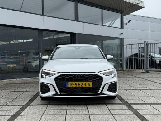 Audi A3 Sportback Aut. 30 TFSI S-Line | Navi | Virtual Cockpit | LED | ActivLease financial lease